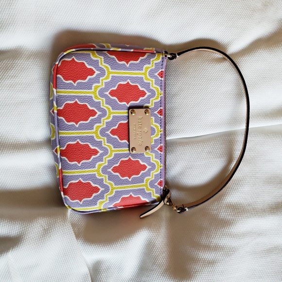 kate spade Handbags - Kate Spade small shoulder clutch